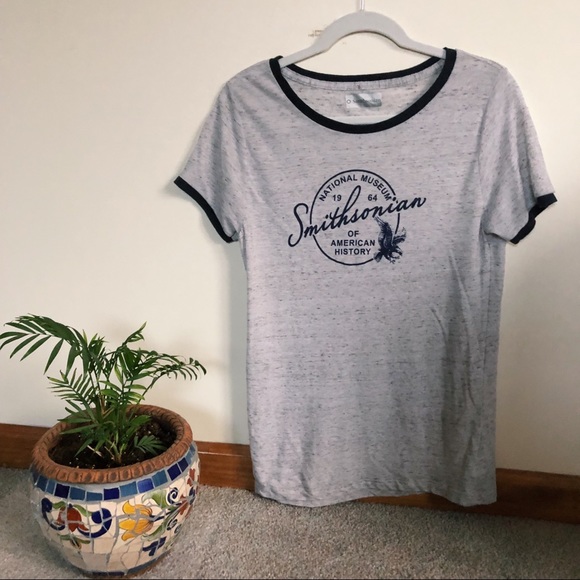 smithsonian Tops - Smithsonian Museum T-Shirt